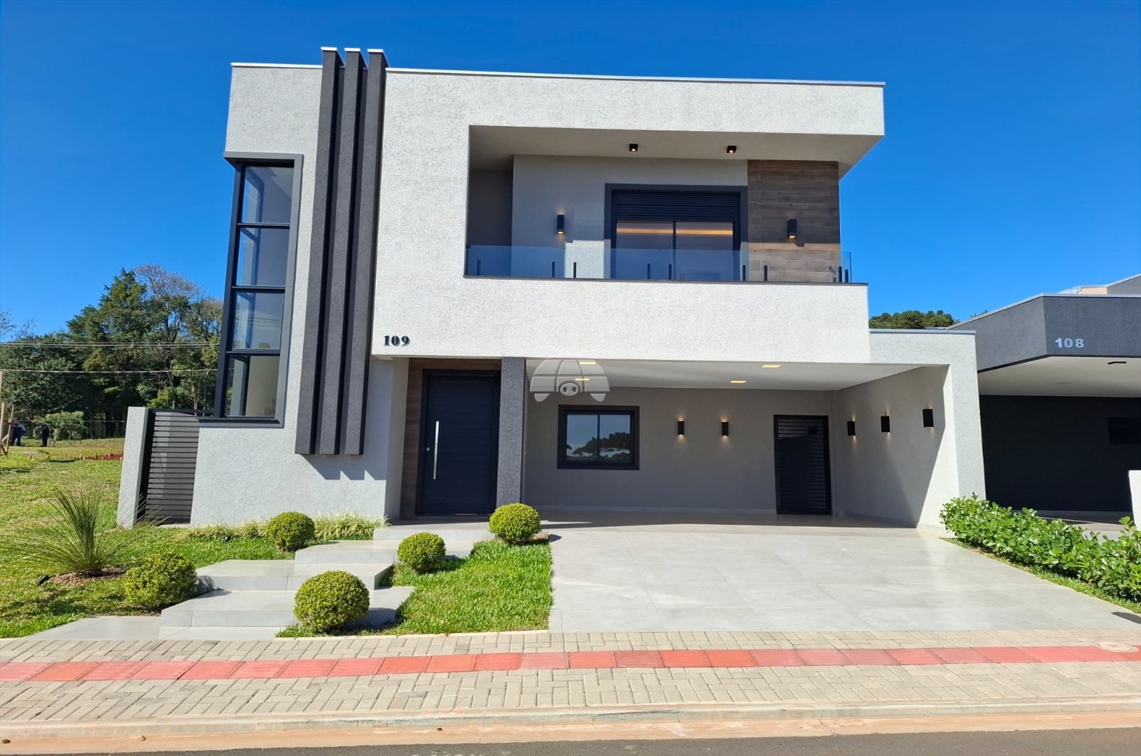 Casa à venda em Uvaranas, Ponta Grossa — Portal Chave Fácil