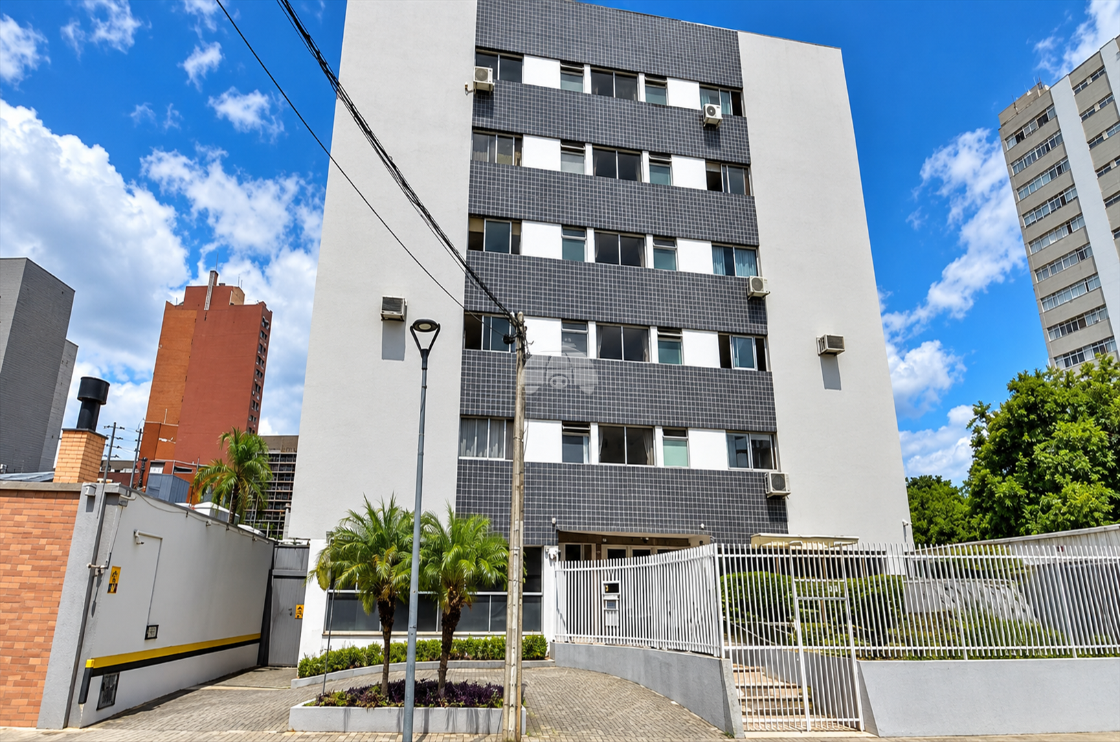 Apartamento para alugar em Centro Cívico, Curitiba — Portal Chave Fácil