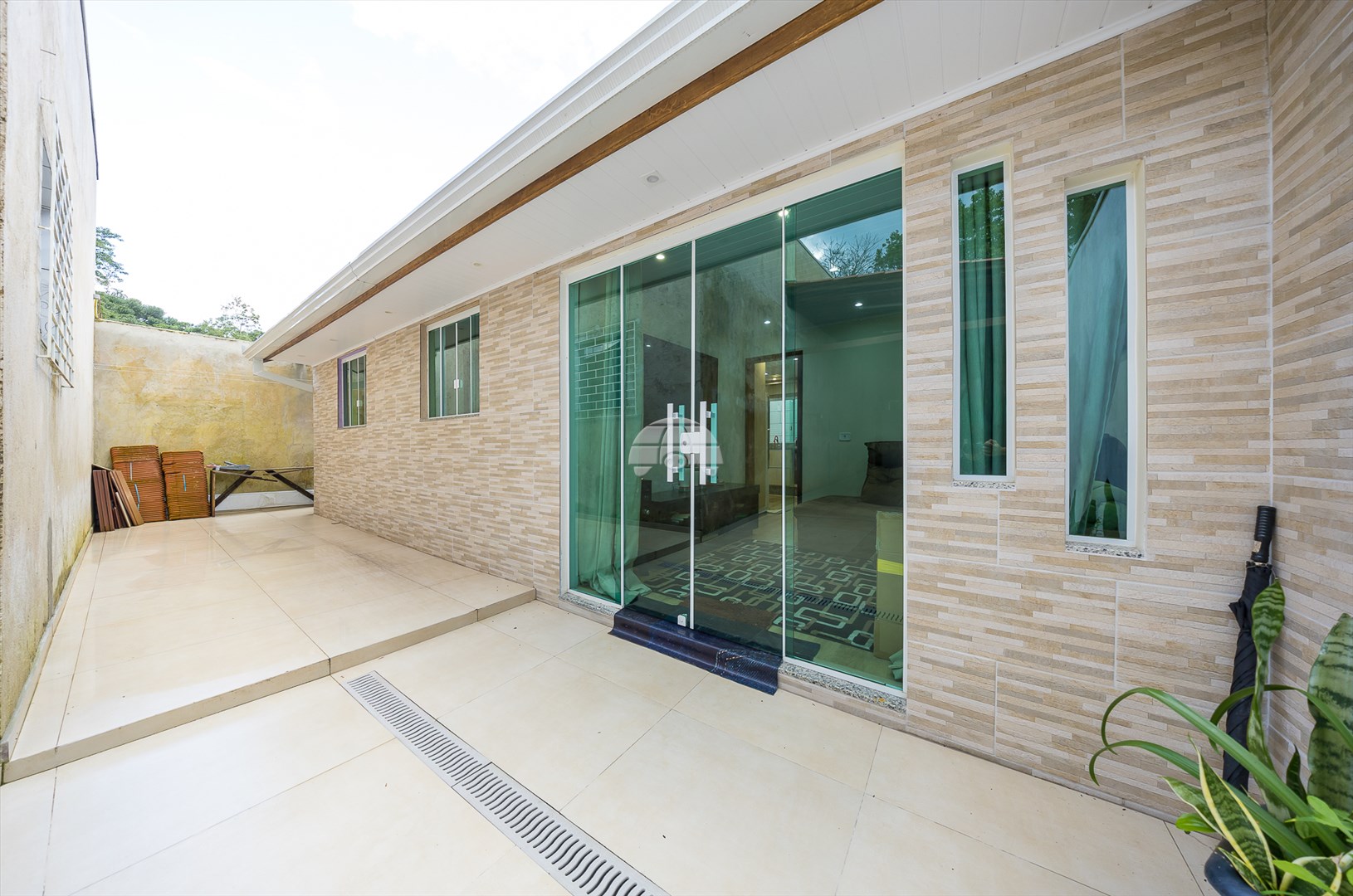 Casa à venda em Conjunto Habitacional Monsenhor Francisco Gorski, Campo Largo — Portal Chave Fácil