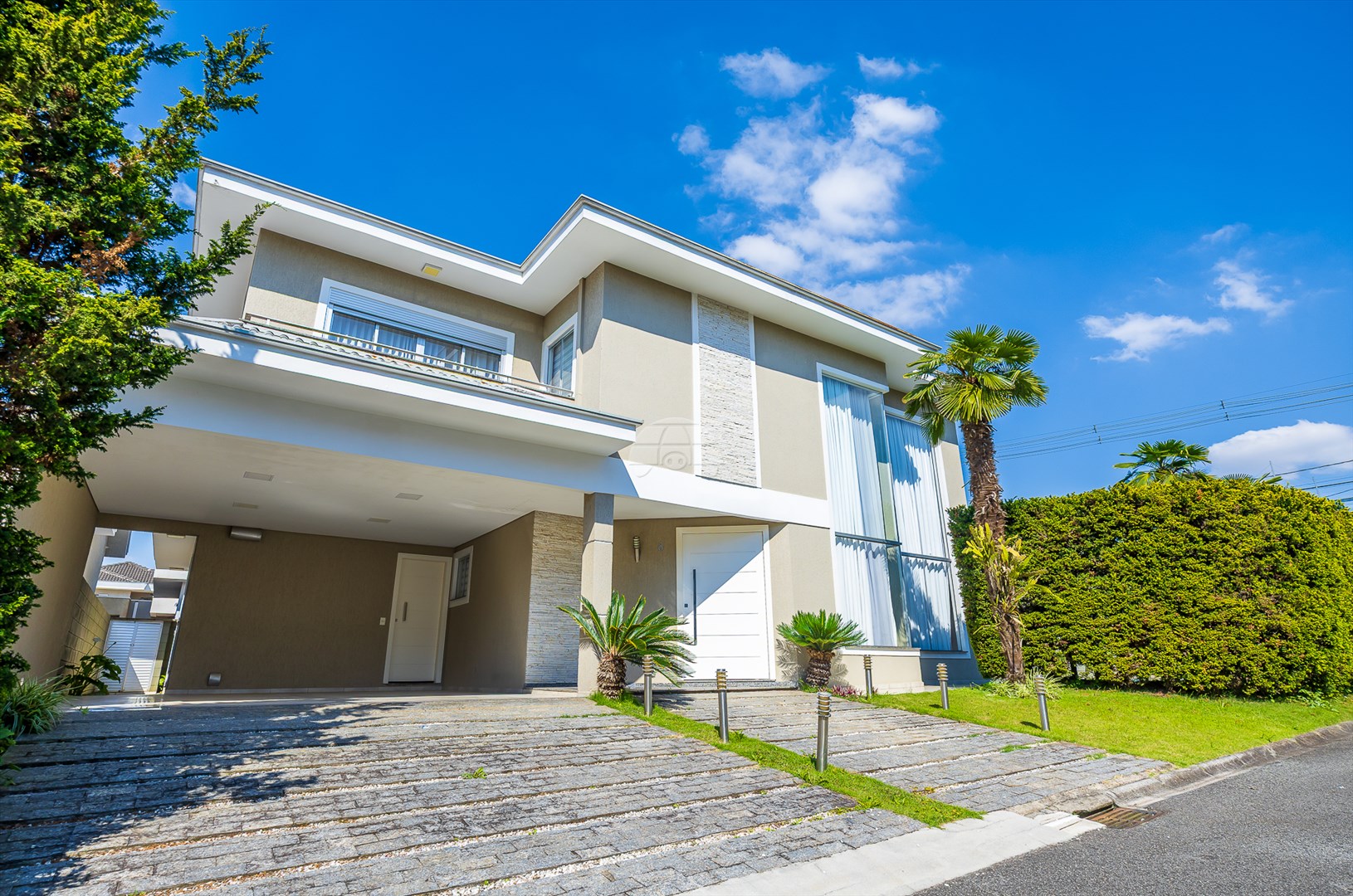 Casa à venda em Xaxim, Curitiba — Portal Chave Fácil