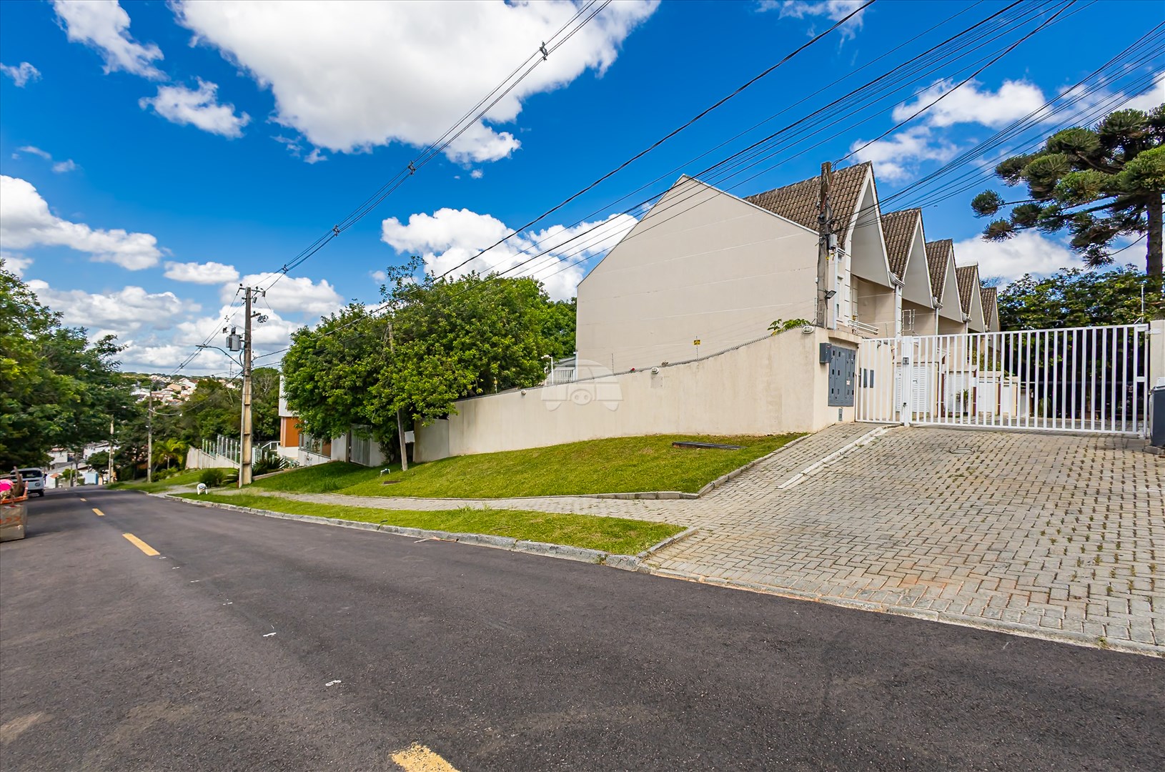 Casa à venda em Barreirinha, Curitiba — Portal Chave Fácil