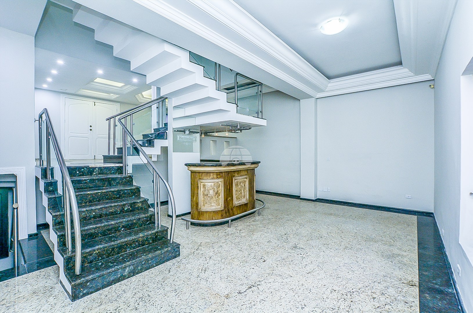 Casa à venda em Guabirotuba, Curitiba — Portal Chave Fácil