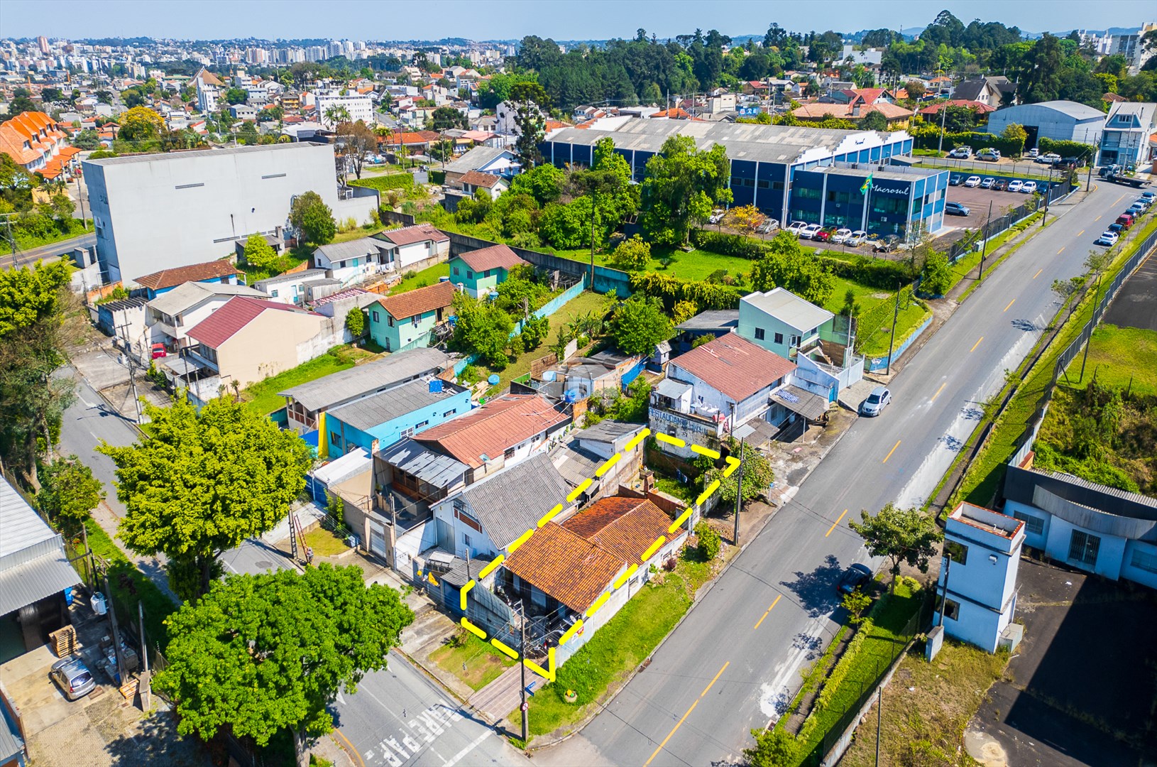 Terreno à venda em Tingui, Curitiba — Portal Chave Fácil