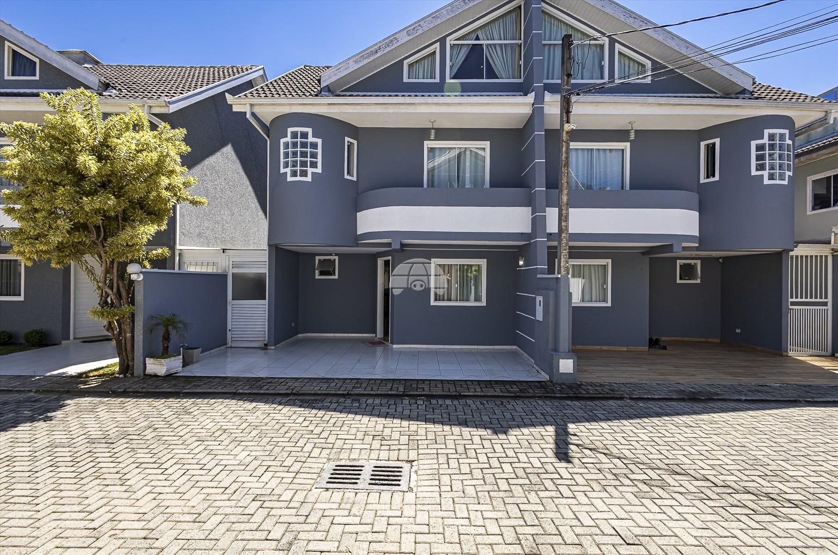 Casa à venda em Novo Mundo, Curitiba — Portal Chave Fácil