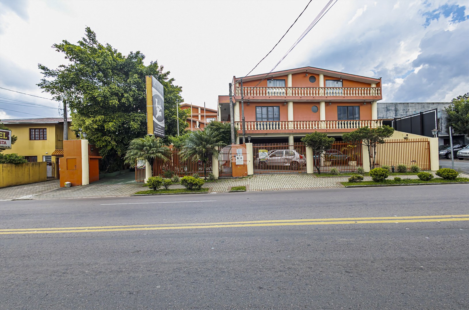 Sala/Conjunto Comercial à venda em Pinheirinho, Curitiba — Portal Chave Fácil