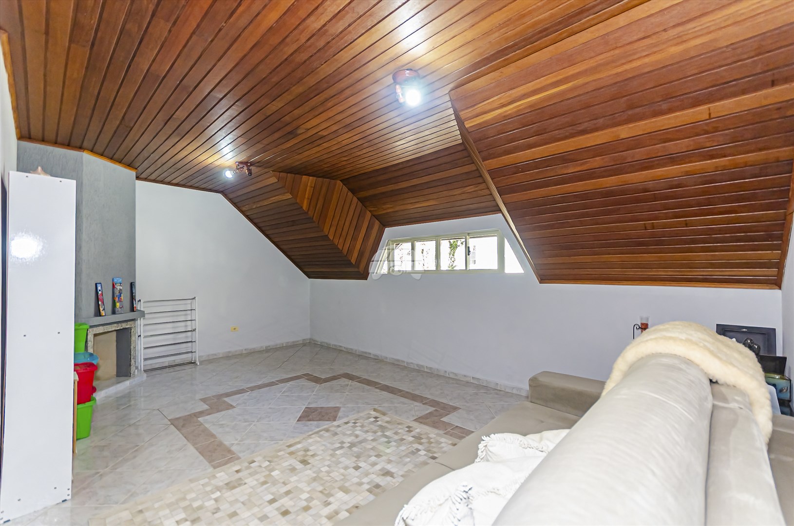Casa à venda em Água Verde, Curitiba — Kondor Imóveis: Imobiliária em Curitiba | Uma imobiliária pra você