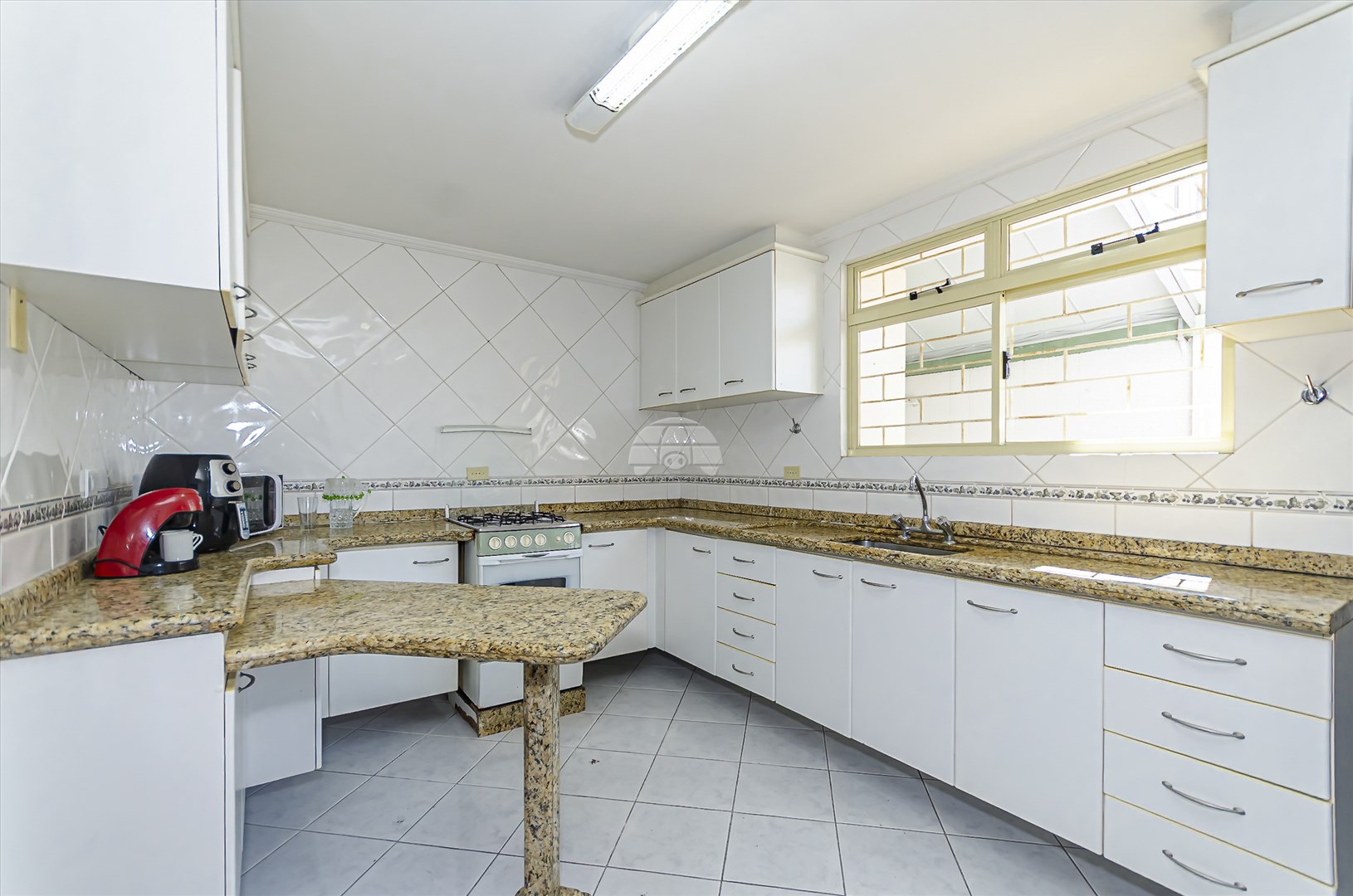 Casa à venda em Água Verde, Curitiba — Kondor Imóveis: Imobiliária em Curitiba | Uma imobiliária pra você