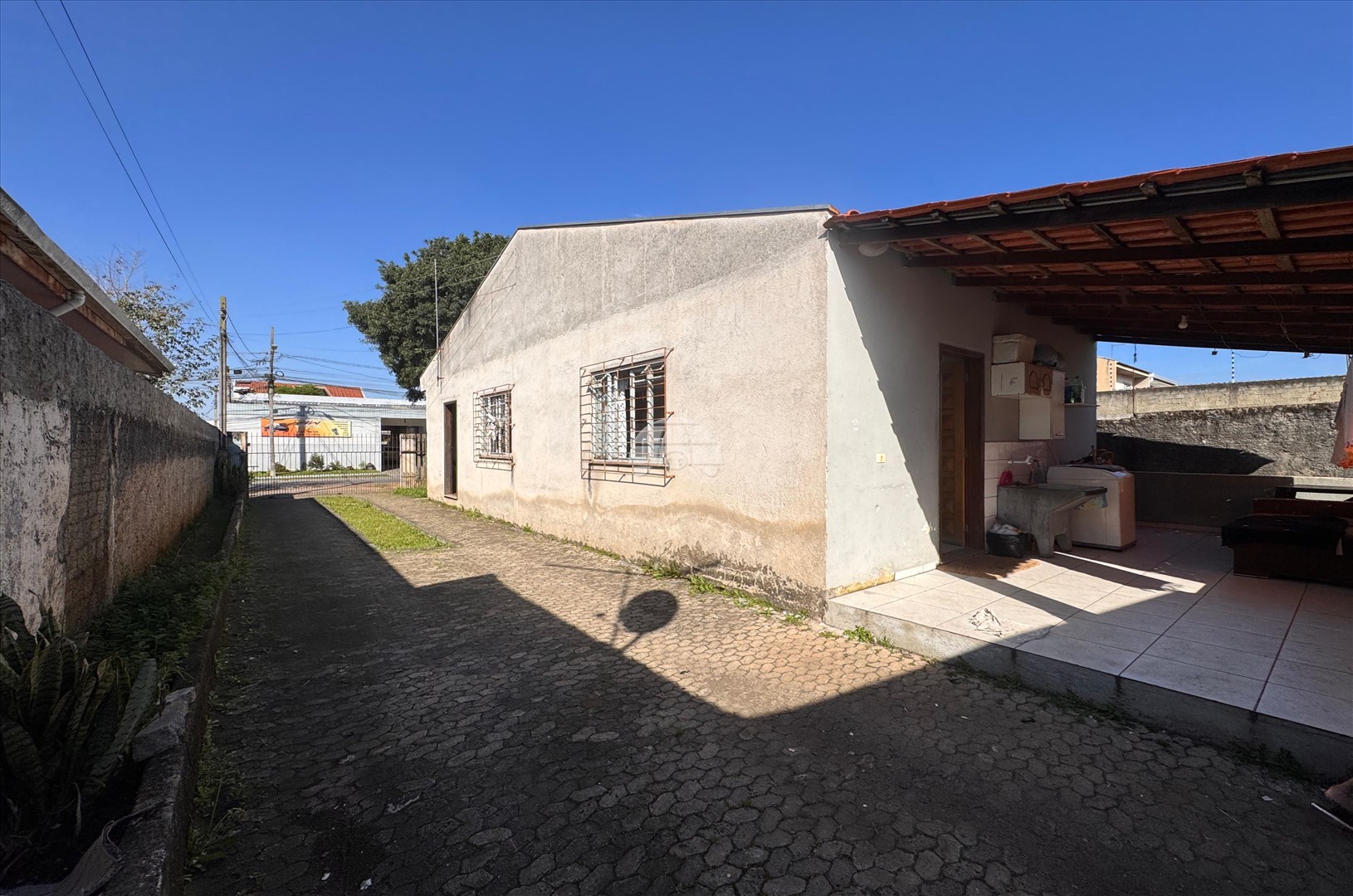 Casa à venda em Capão Raso, Curitiba — Portal Chave Fácil