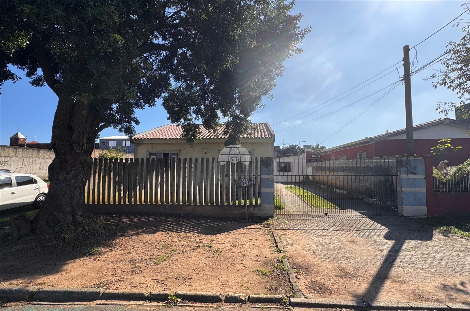 Casa à venda em Capão Raso, Curitiba — Portal Chave Fácil