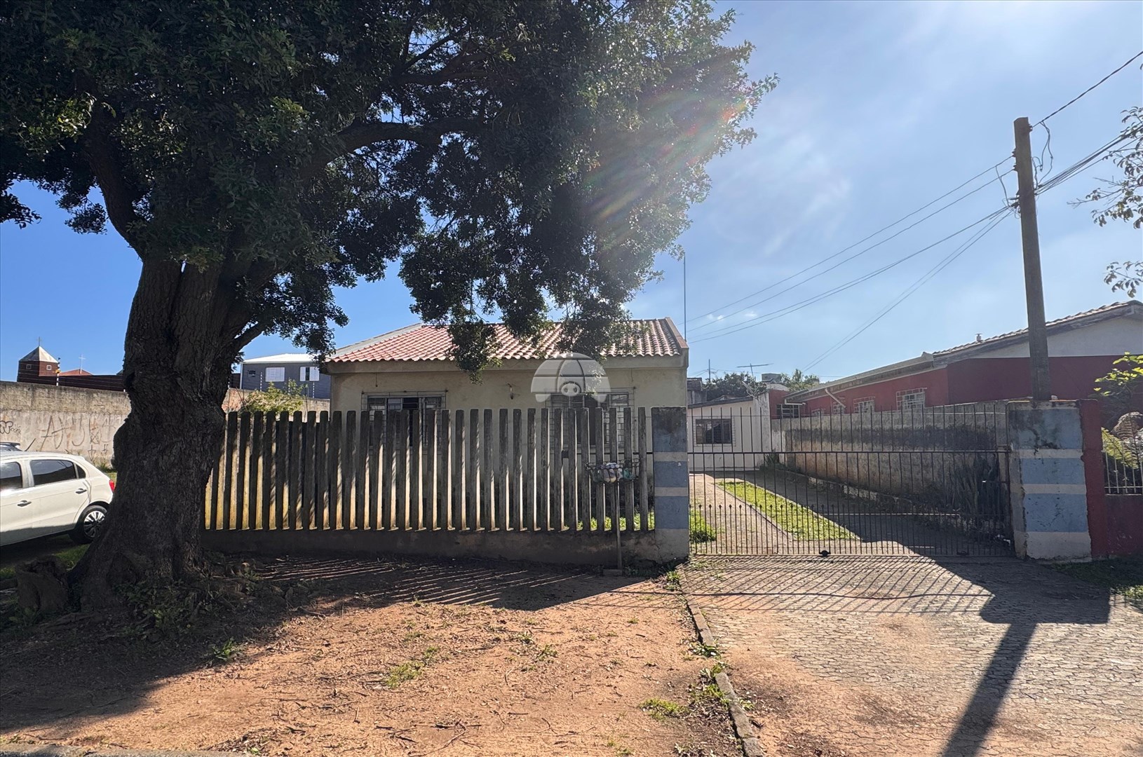 Casa à venda em Capão Raso, Curitiba — Portal Chave Fácil