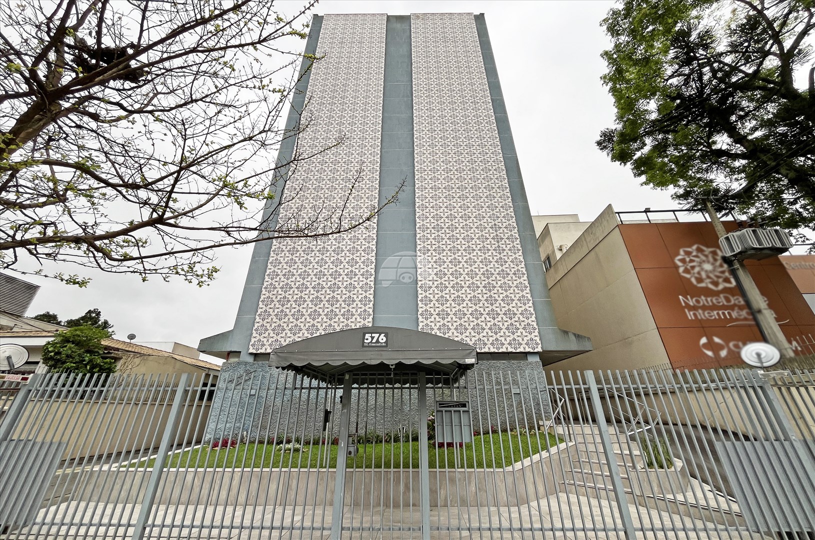 Apartamento para alugar em Mercês, Curitiba — Portal Chave Fácil