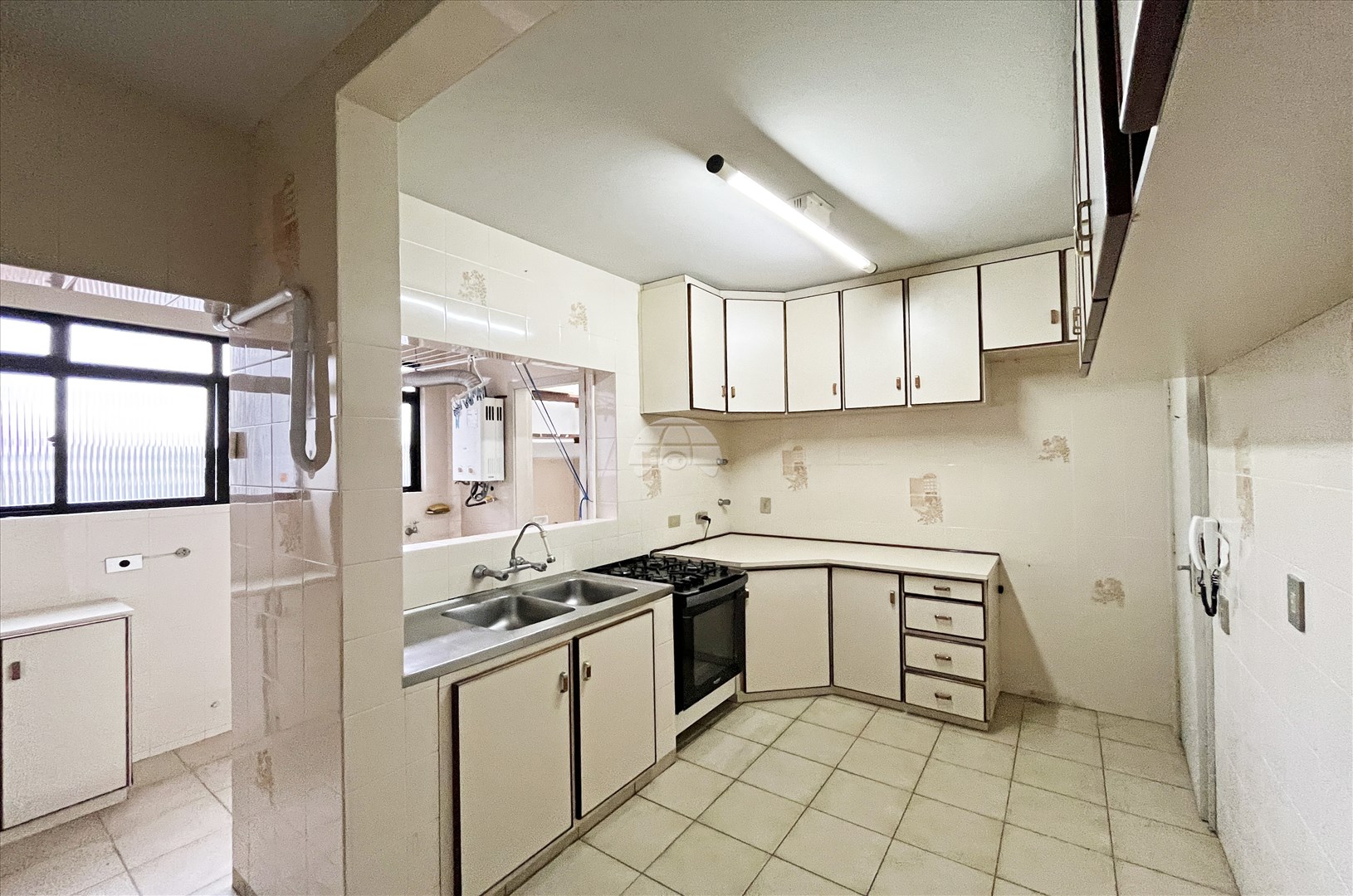 Apartamento para alugar em Mercês, Curitiba — Portal Chave Fácil