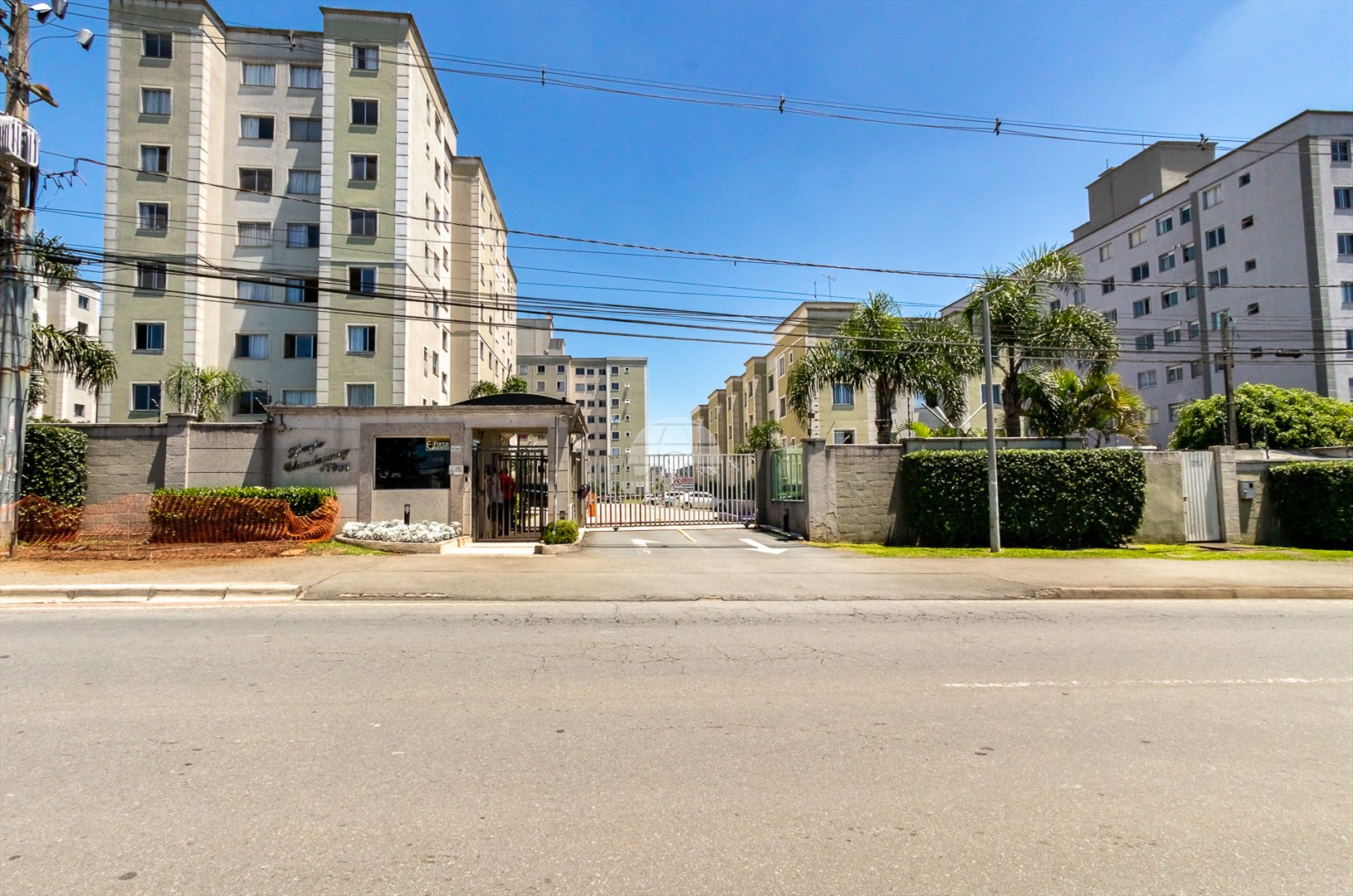 Casa à venda em Pinheirinho, Curitiba — Portal Chave Fácil