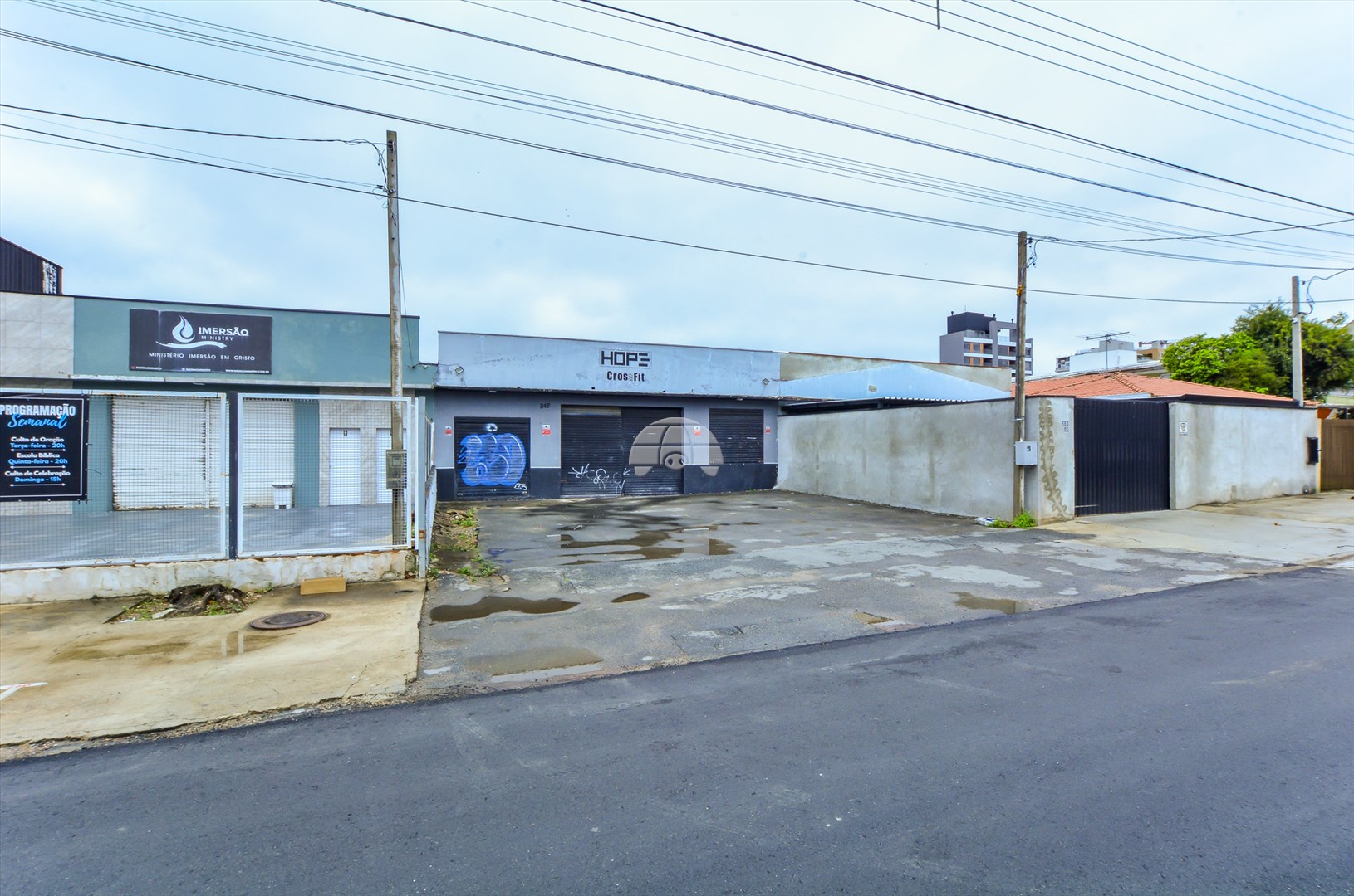 Terreno à venda em Novo Mundo, Curitiba — Portal Chave Fácil