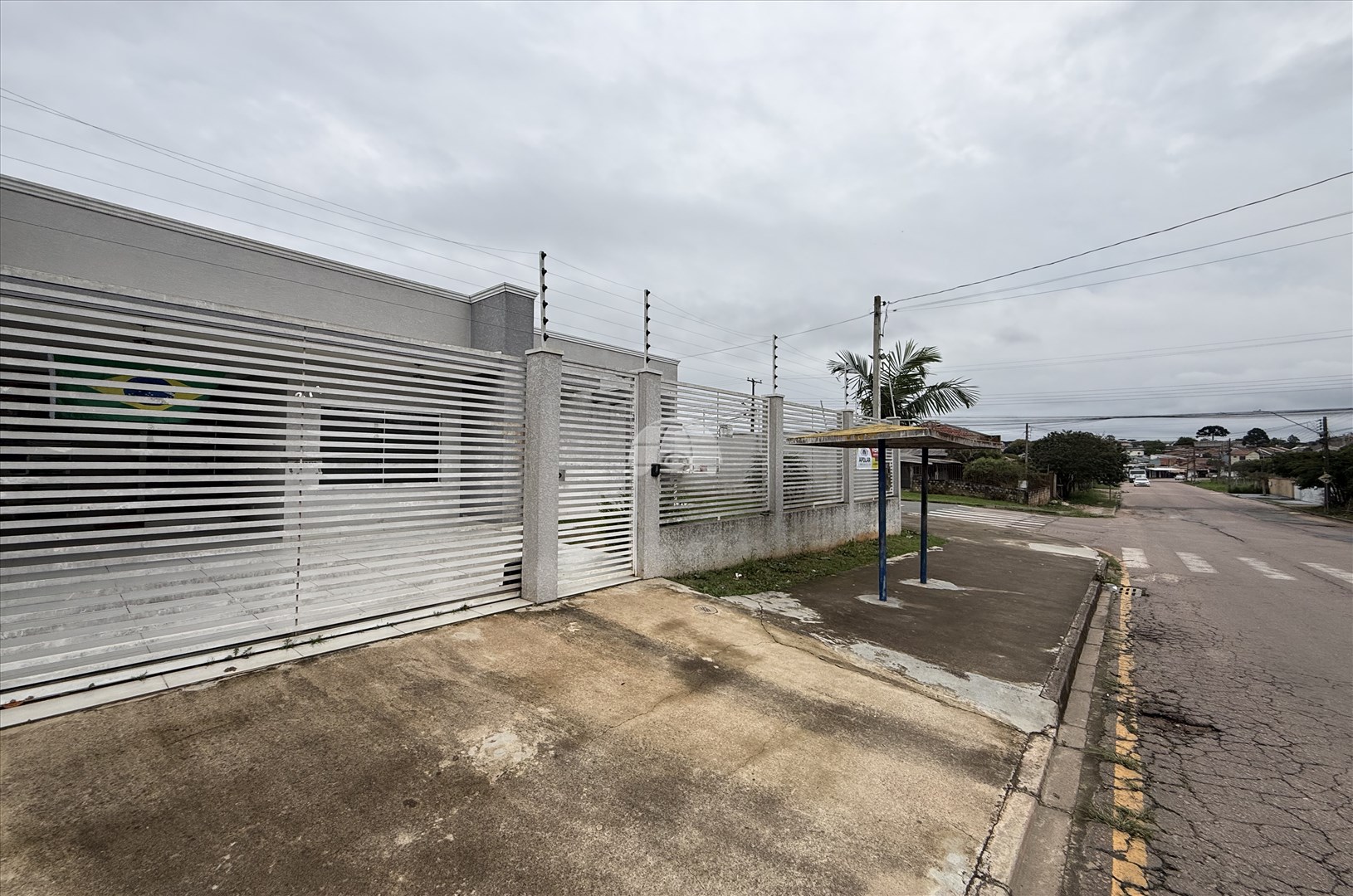 Casa à venda em Iguaçu, Fazenda Rio Grande — Portal Chave Fácil