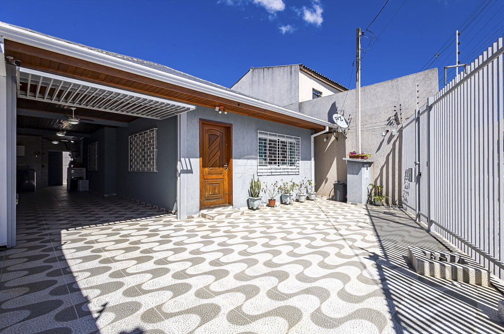 Casa à venda em Novo Mundo, Curitiba — Portal Chave Fácil