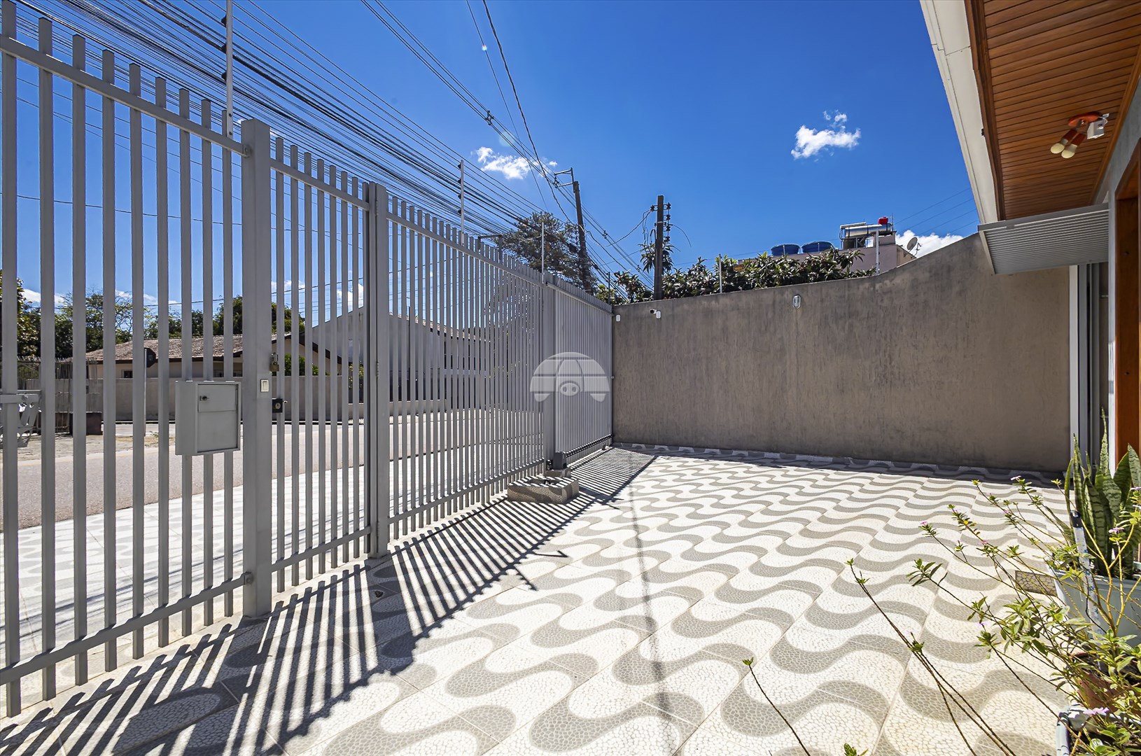 Casa à venda em Novo Mundo, Curitiba — Portal Chave Fácil