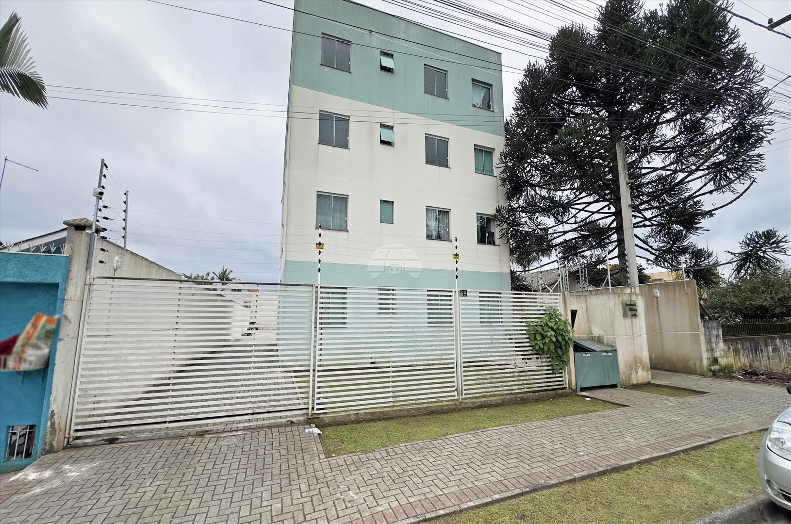 Apartamento para alugar em Jardim Guaraituba, Colombo — Portal Chave Fácil