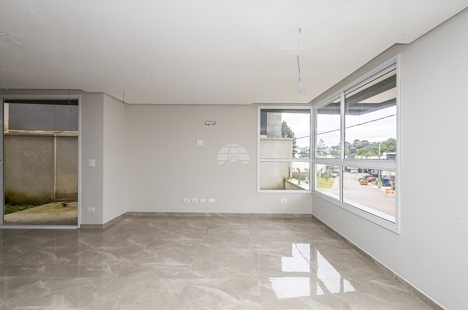 Casa à venda em Santa Cândida, Curitiba — Portal Chave Fácil