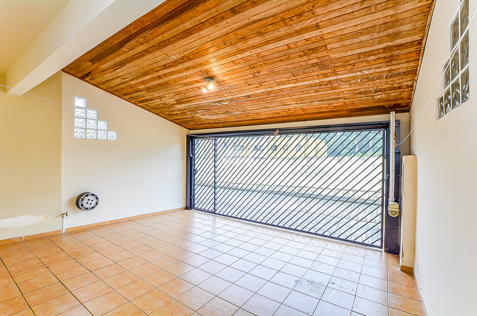 Casa à venda em Xaxim, Curitiba — Portal Chave Fácil