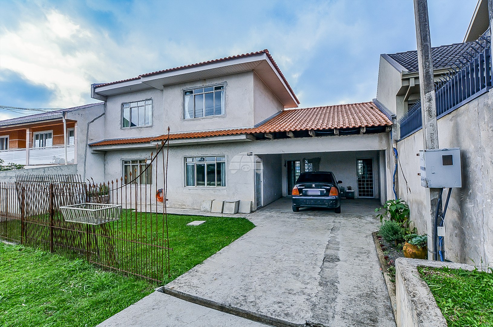 Casa à venda em Xaxim, Curitiba — Portal Chave Fácil