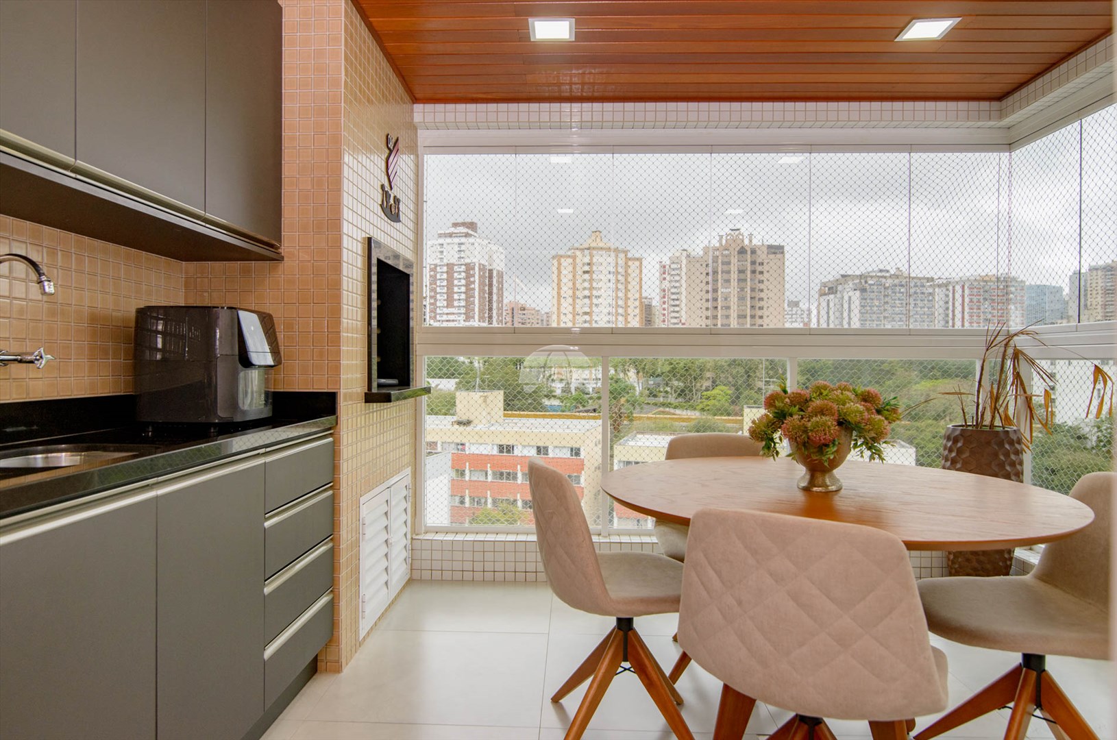 Apartamento para alugar em Juvevê, Curitiba — Imobiliária Andrade