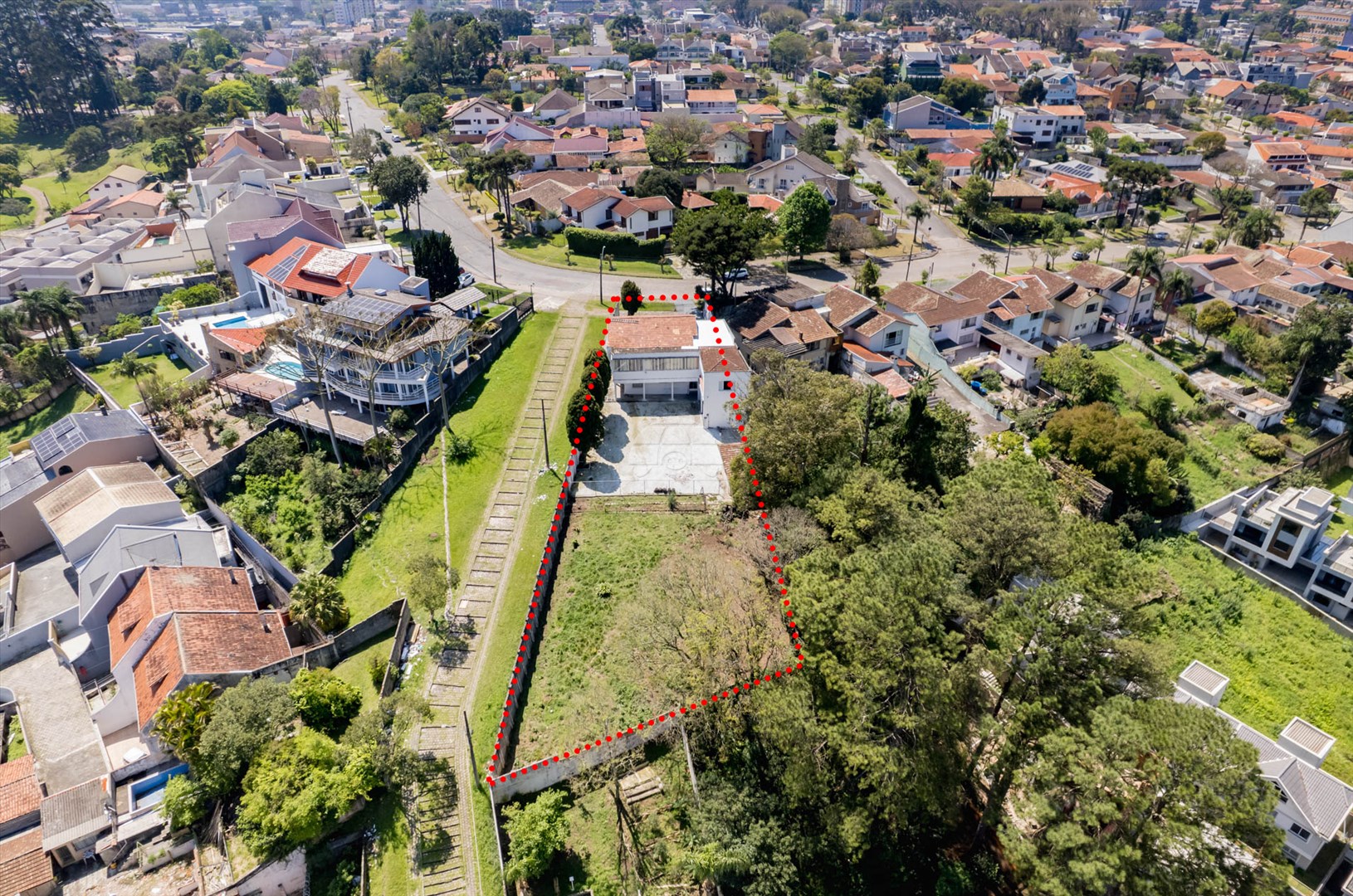 Terreno à venda em Guabirotuba, Curitiba — Portal Chave Fácil