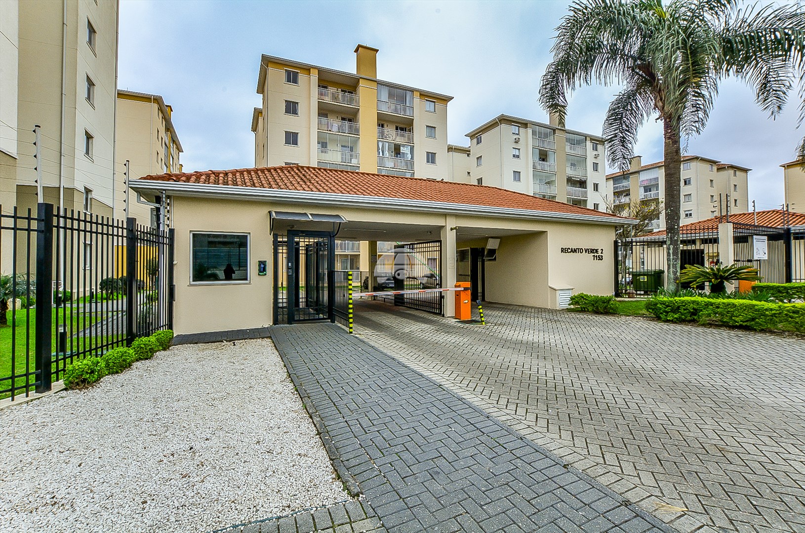 Apartamento à venda em Capão Raso, Curitiba — Portal Chave Fácil