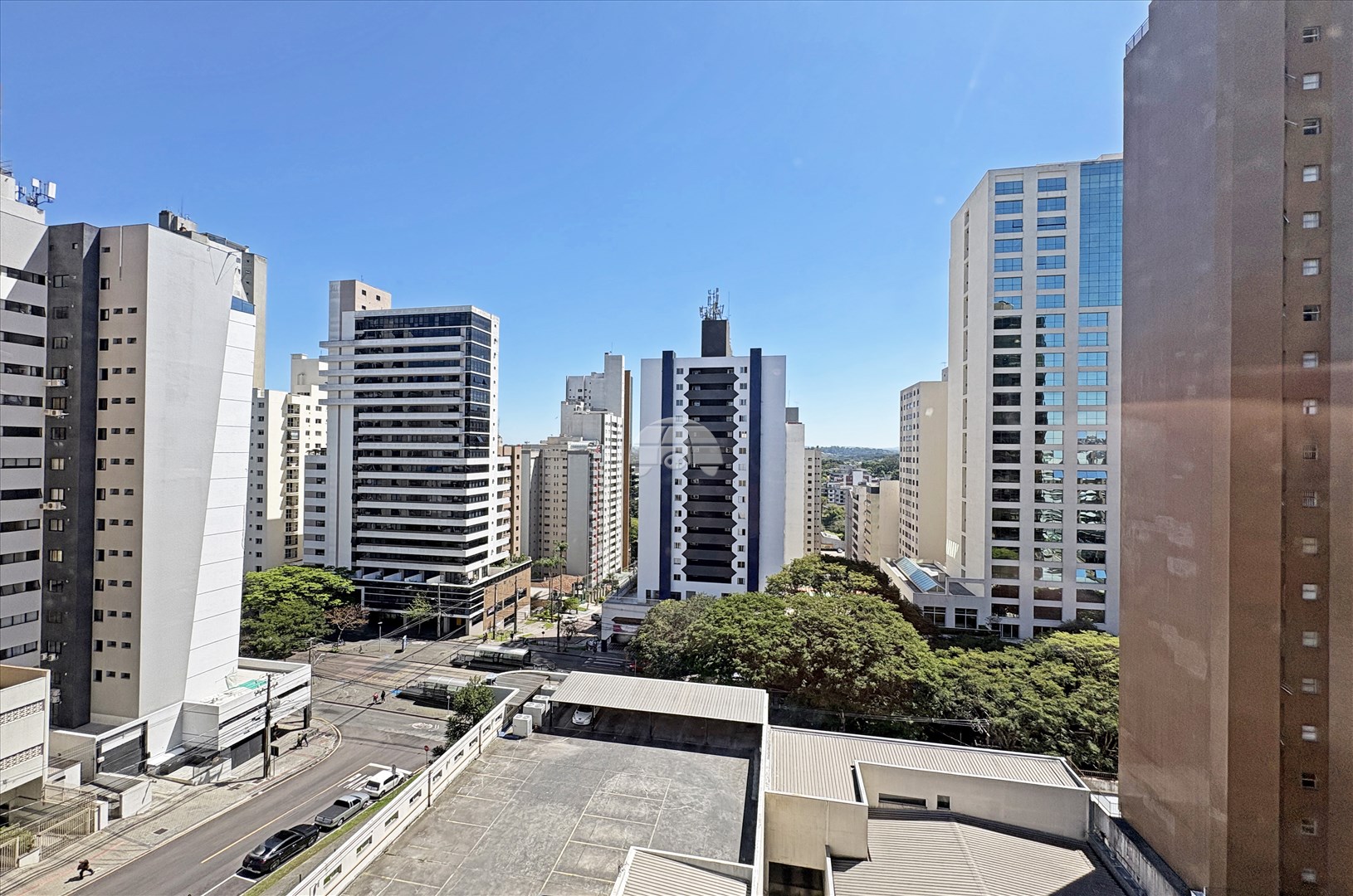 Apartamento para alugar em Bigorrilho, Curitiba — Portal Chave Fácil