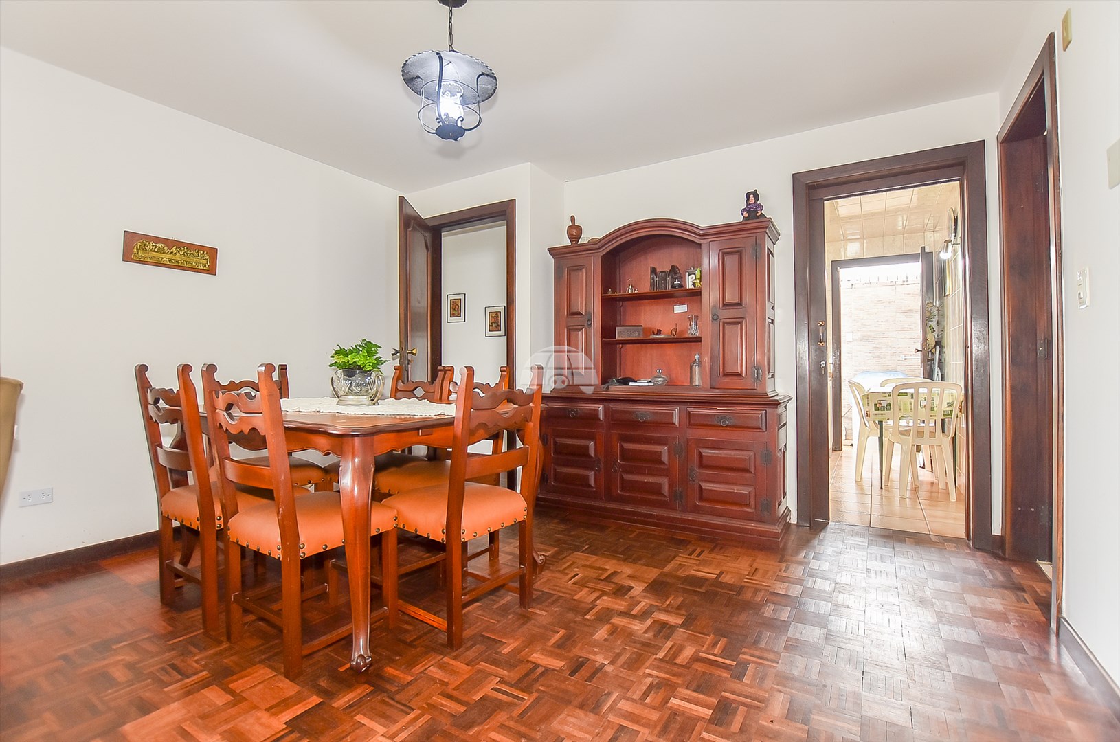 Casa à venda em Hugo Lange, Curitiba — Portal Chave Fácil