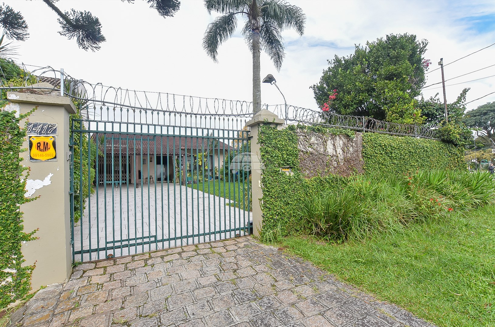 Casa à venda em Hugo Lange, Curitiba — Portal Chave Fácil