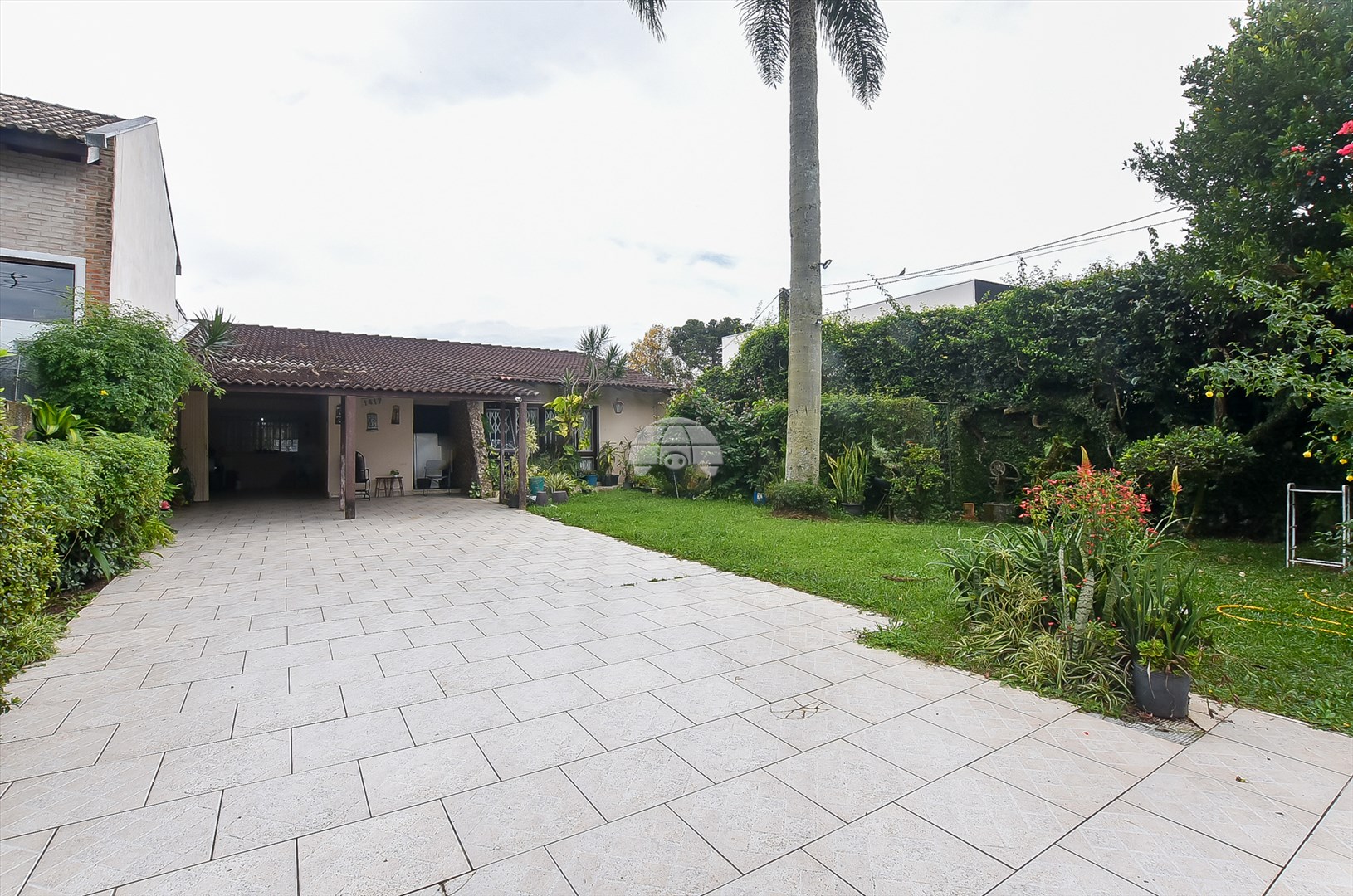 Casa à venda em Hugo Lange, Curitiba — Portal Chave Fácil