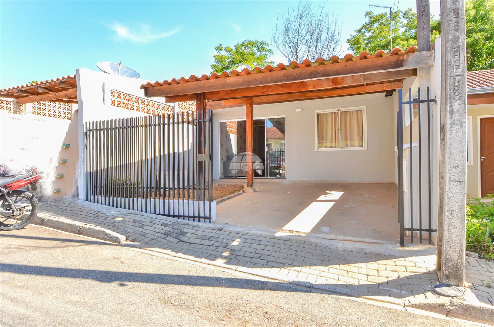 Casa à venda em Vila Santa Terezinha, Campo Largo — Portal Chave Fácil