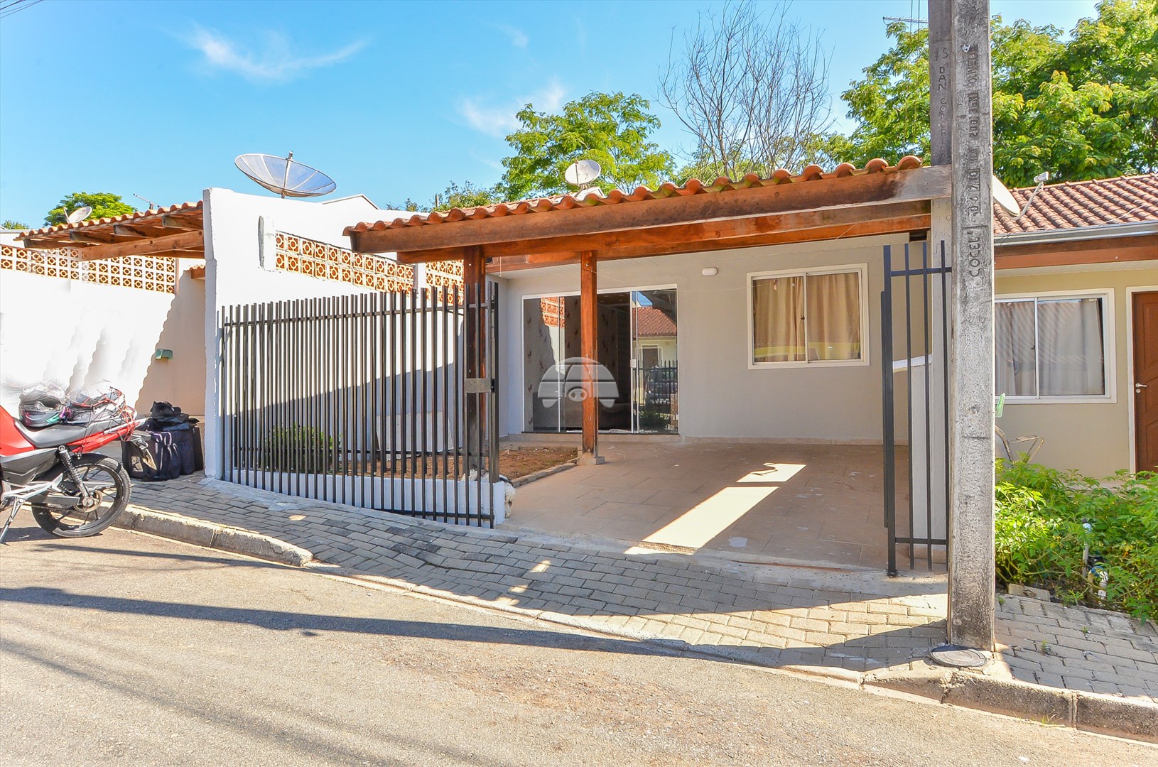 Casa à venda em Vila Santa Terezinha, Campo Largo — Portal Chave Fácil