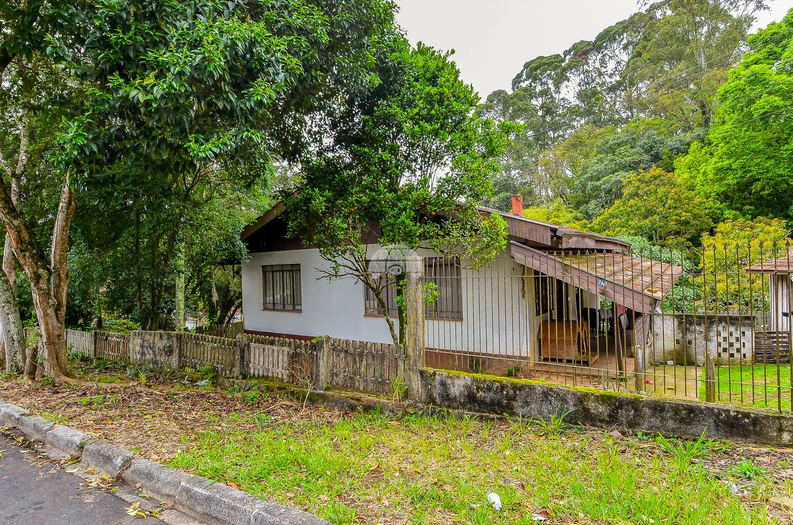 Casa à venda em Santa Felicidade, Curitiba — Portal Chave Fácil