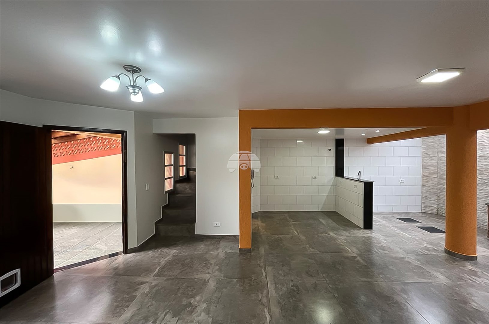 Sobrado para alugar em Xaxim, Curitiba — Portal Chave Fácil