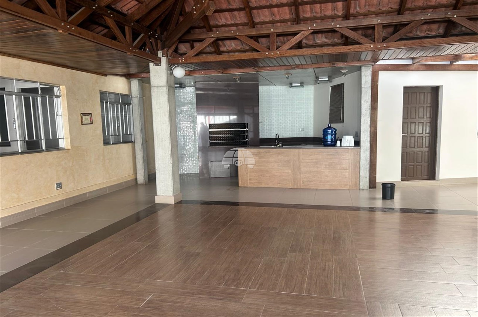 Comercial para alugar em Água Verde, Curitiba — Portal Chave Fácil