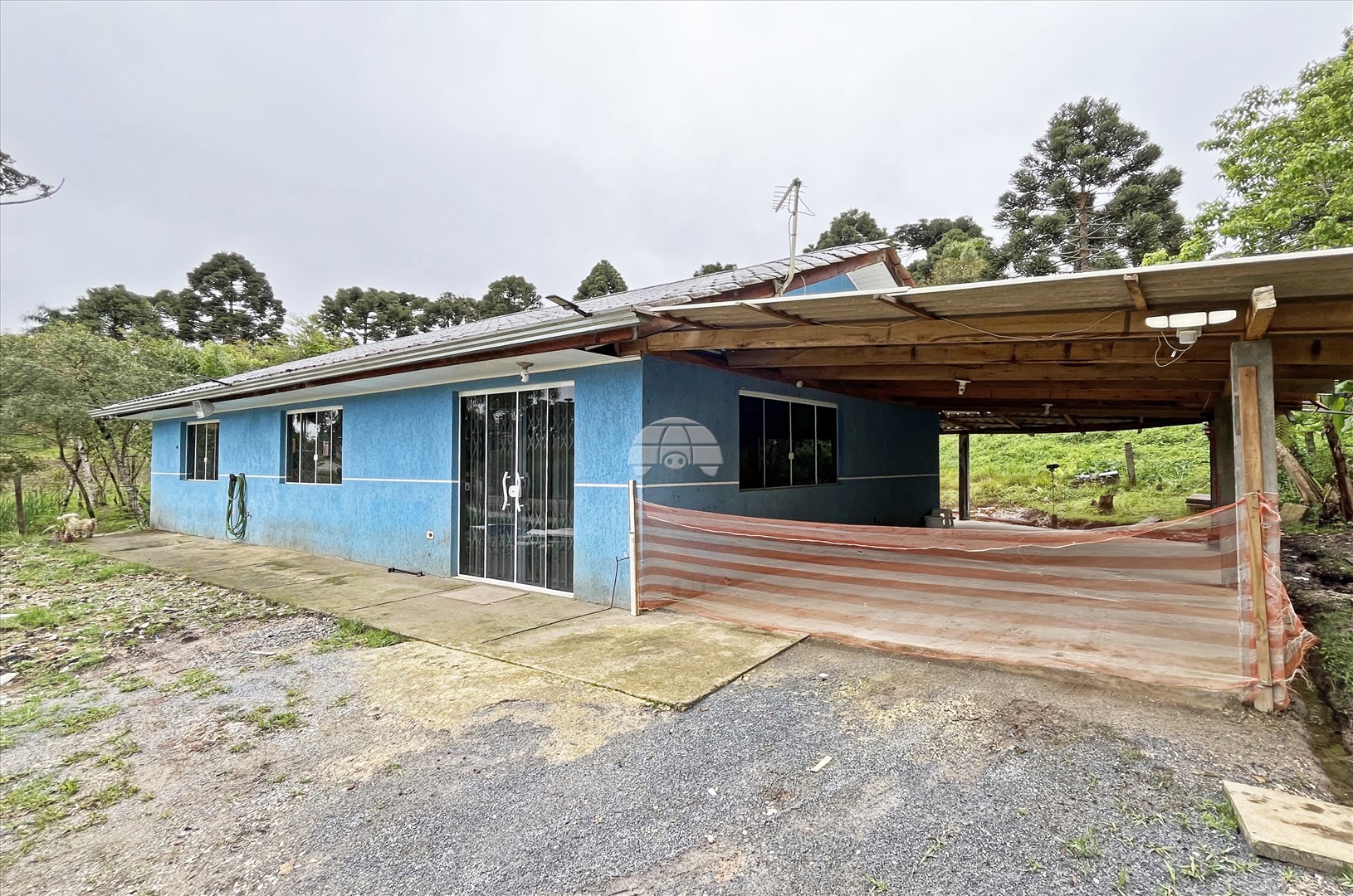 Casa para alugar em São Dimas, Colombo — Portal Chave Fácil