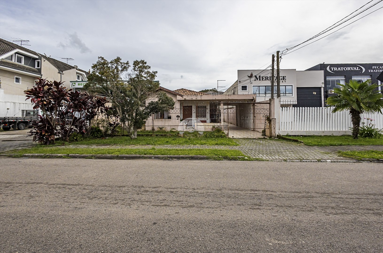 Terreno à venda em Hauer, Curitiba — Portal Chave Fácil