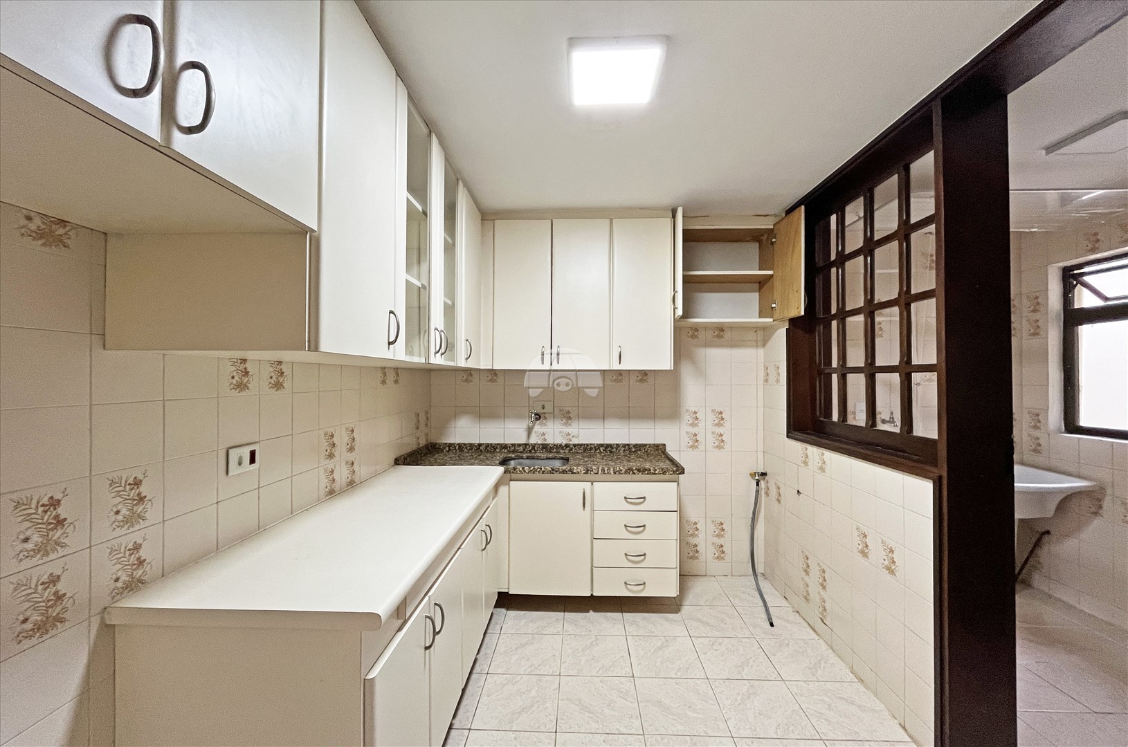 Apartamento para alugar em Alto Da Rua Xv, Curitiba — Portal Chave Fácil
