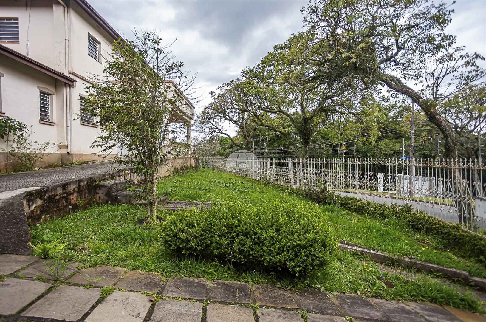 Casa à venda em Vista Alegre, Curitiba — Portal Chave Fácil