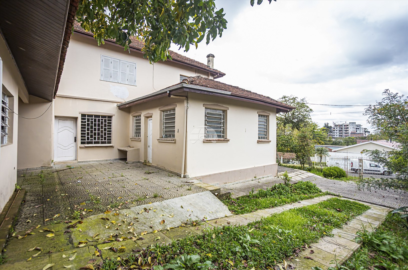 Casa à venda em Vista Alegre, Curitiba — Portal Chave Fácil