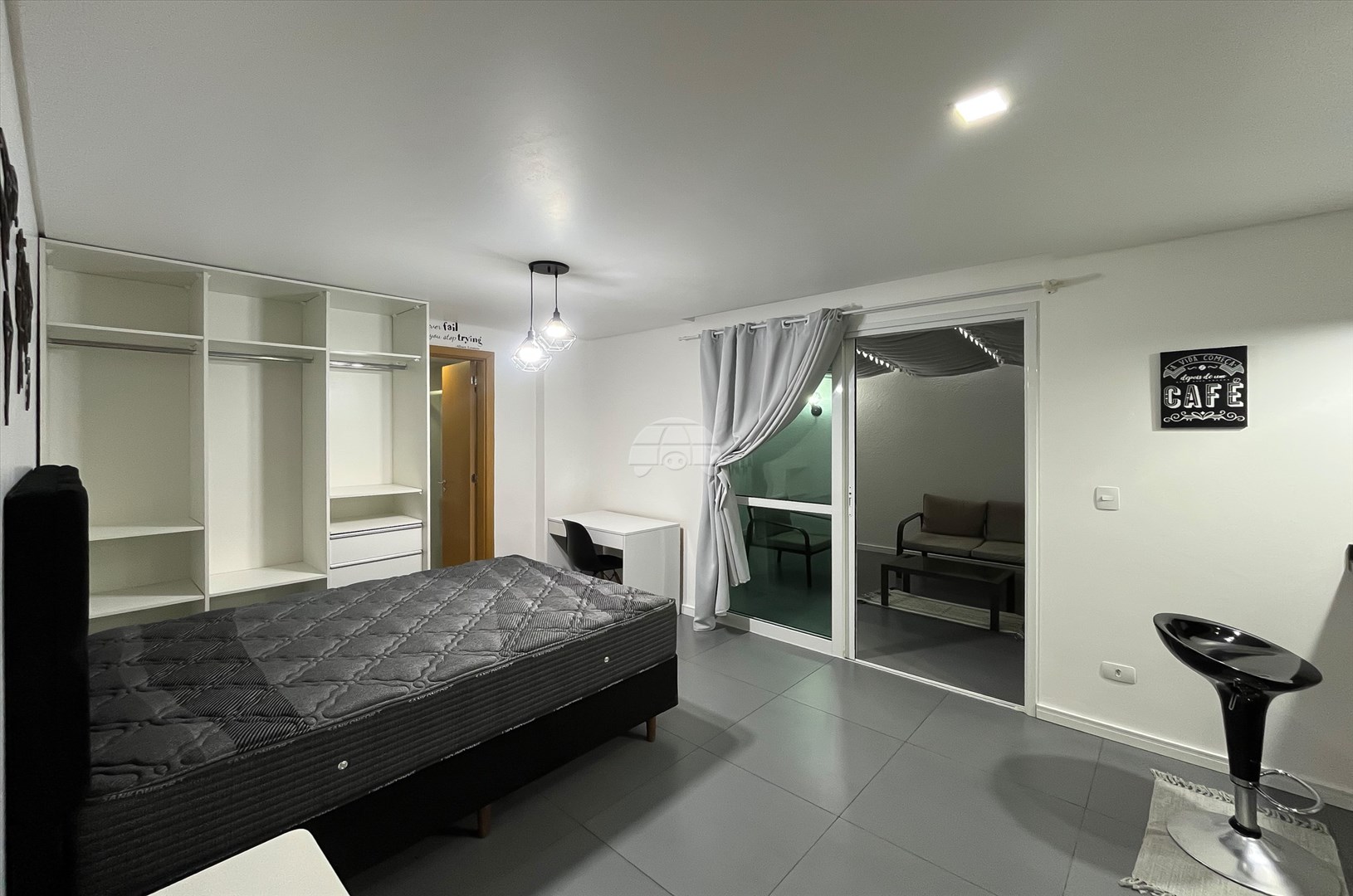 Apartamento para alugar em Alto Da Rua Xv, Curitiba — Portal Chave Fácil