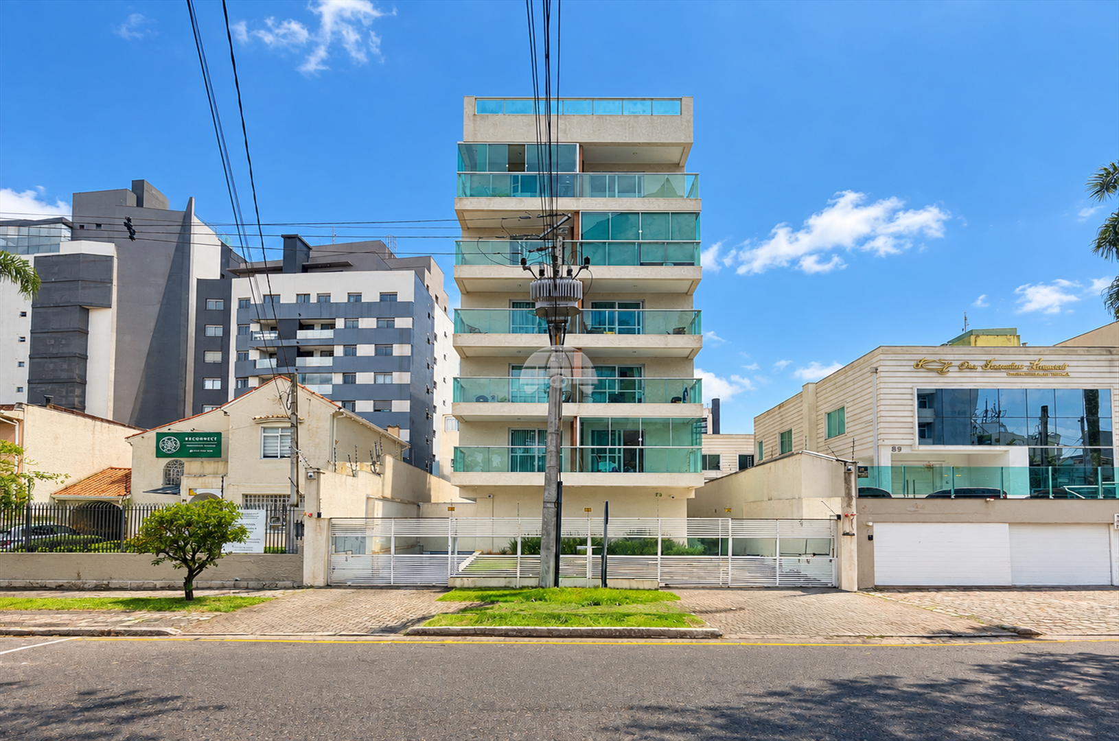 Apartamento para alugar em Alto Da Rua Xv, Curitiba — Portal Chave Fácil