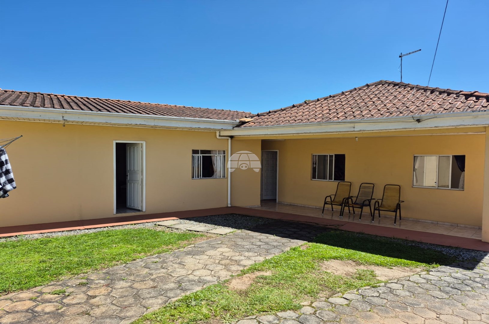 Sala/Conjunto Comercial à venda em Lamenha Grande, Almirante Tamandaré — Portal Chave Fácil