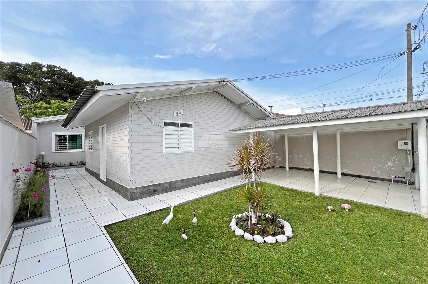 Casa para alugar em Sítio Cercado, Curitiba — Portal Chave Fácil