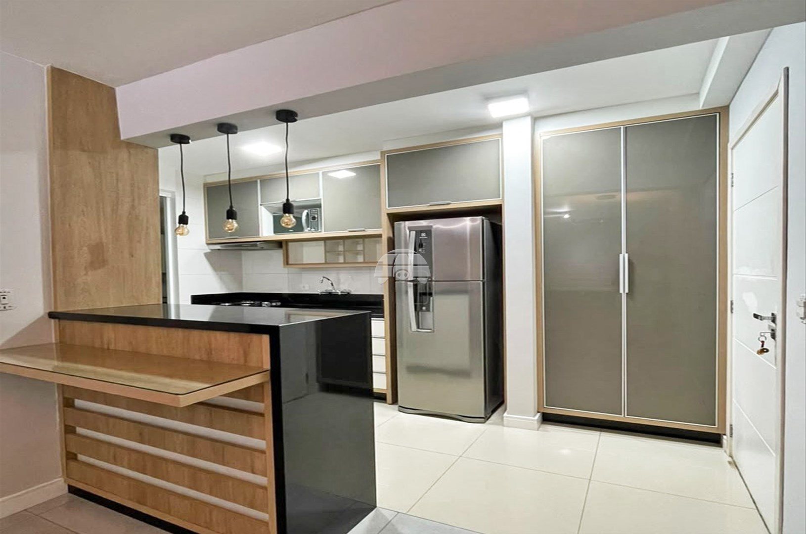 Apartamento para alugar em São Francisco, Curitiba — Portal Chave Fácil
