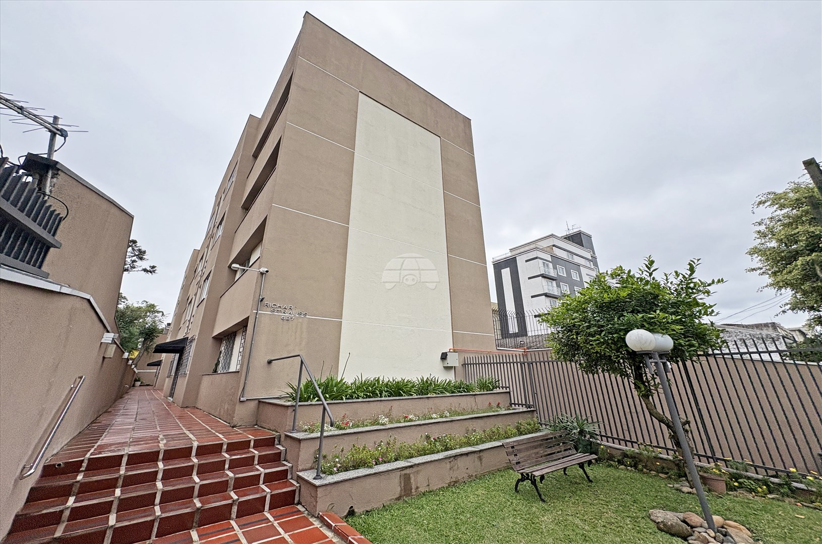 Apartamento para alugar em Vila Izabel, Curitiba — Portal Chave Fácil