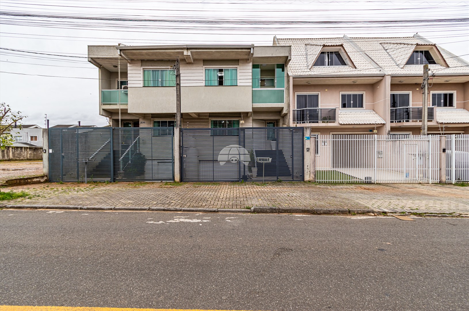 Casa à venda em Capão Raso, Curitiba — Portal Chave Fácil