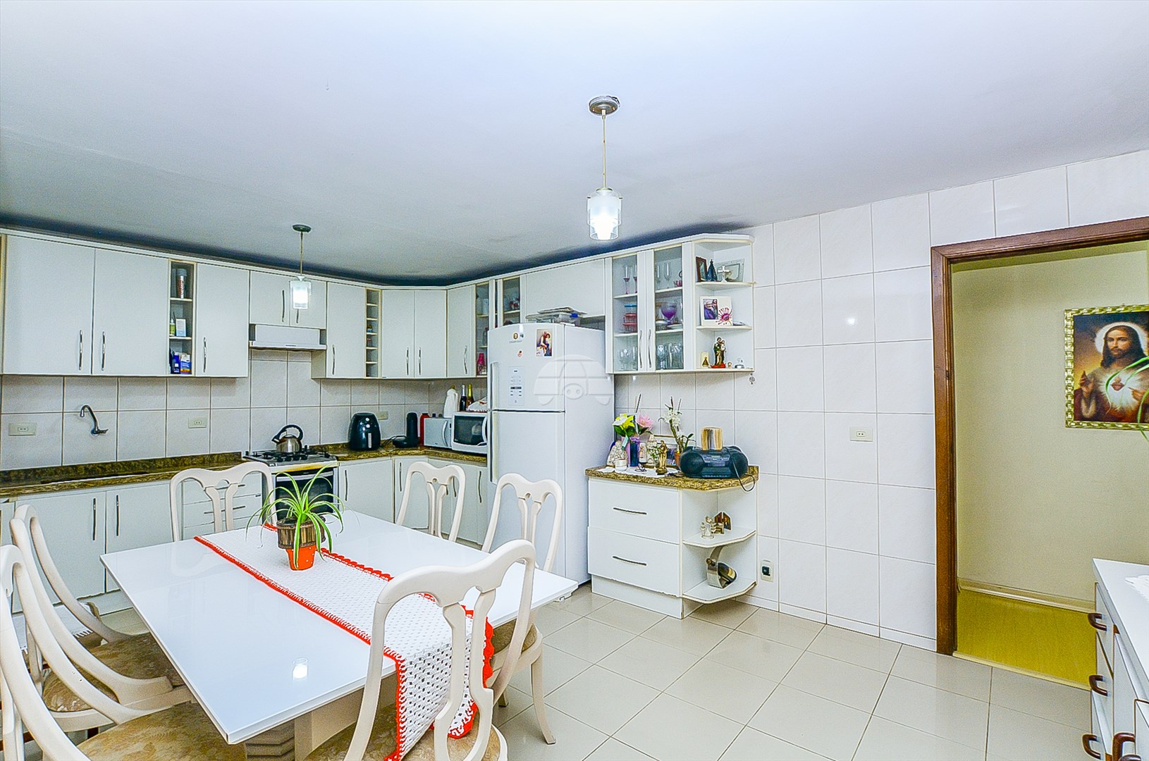 Casa à venda em Capão Raso, Curitiba — Portal Chave Fácil
